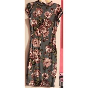 Joe and Elle choker neck dress